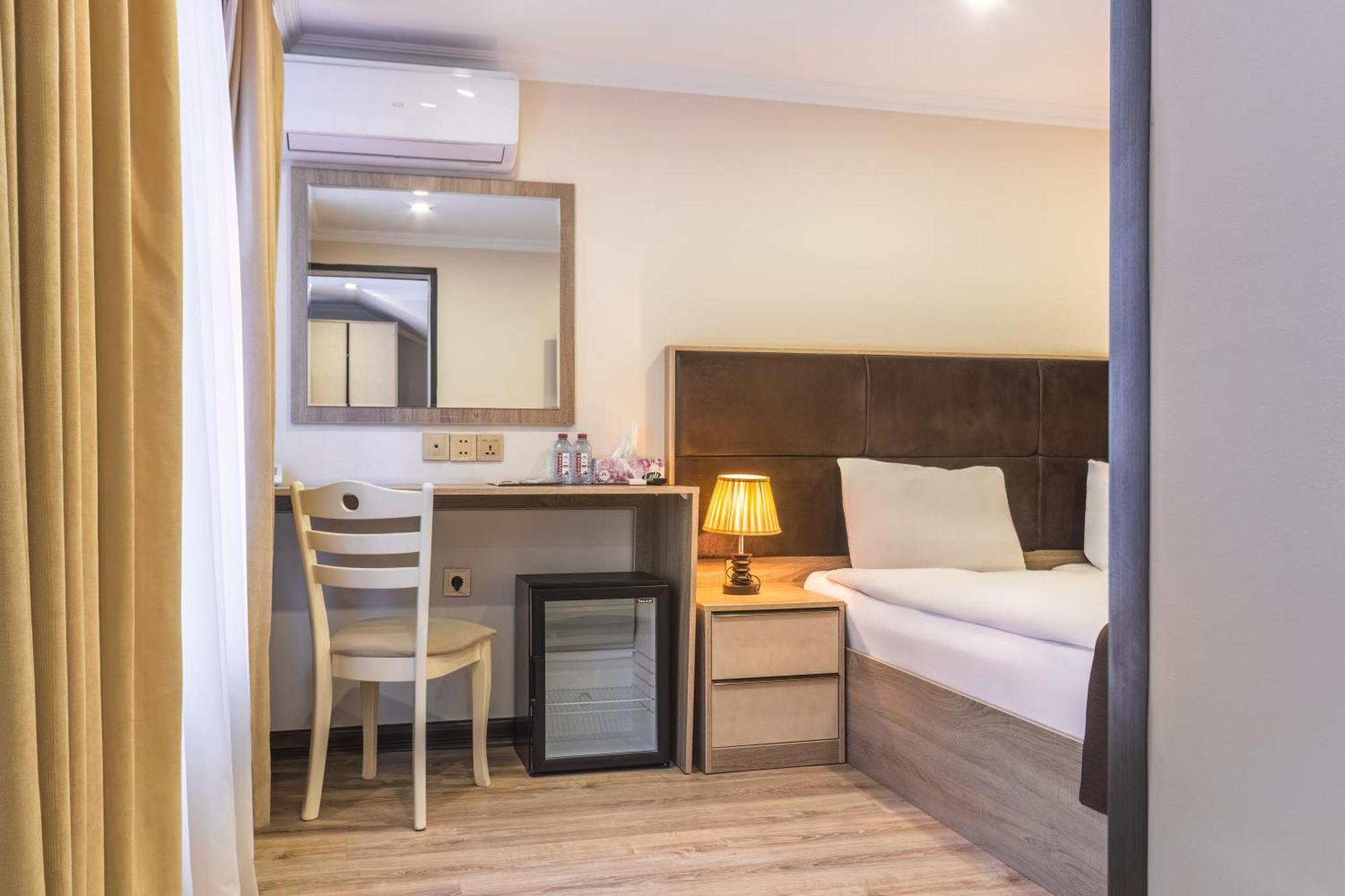 באקו Deluxe Hotel מראה חיצוני תמונה