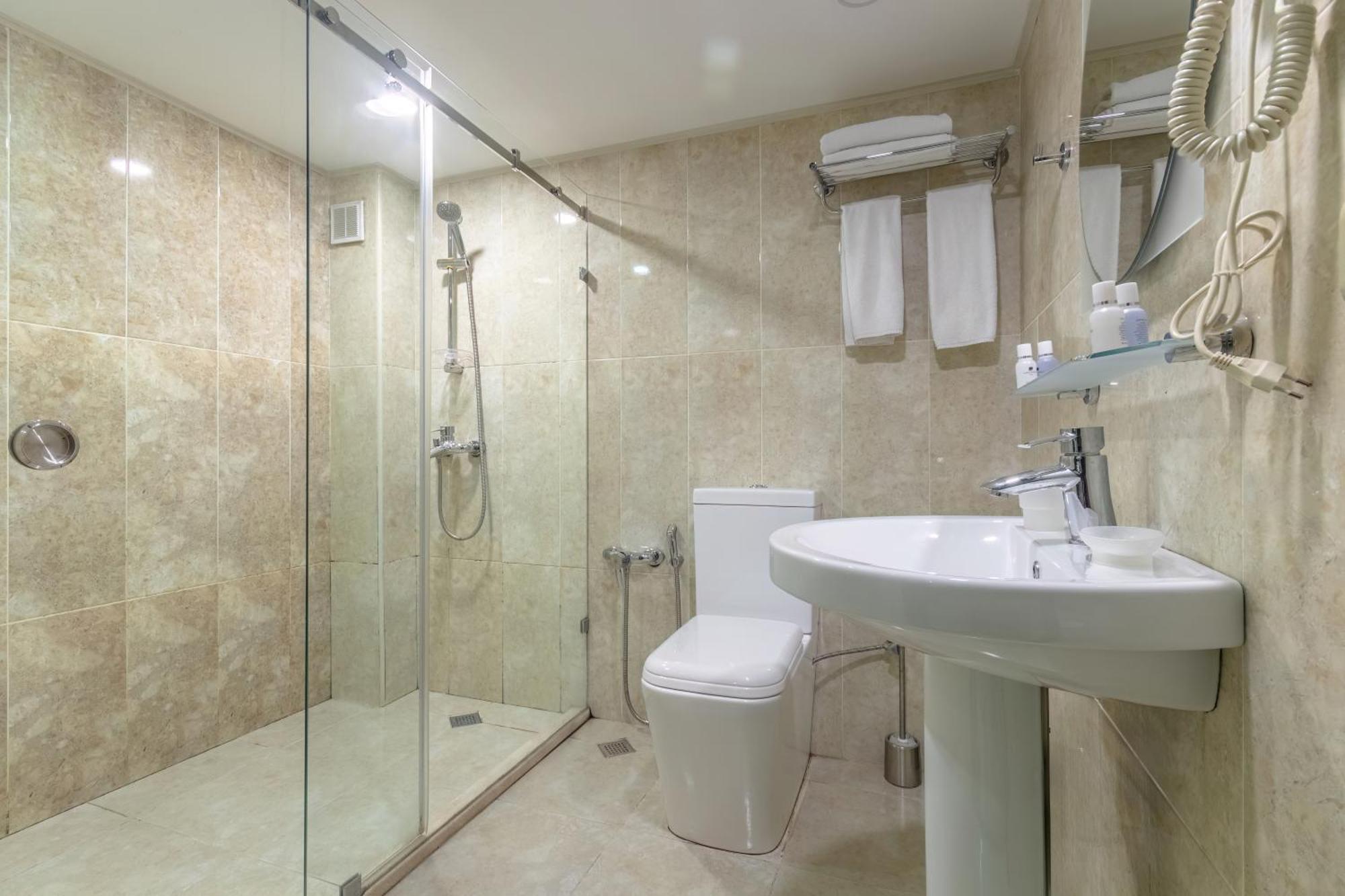 באקו Deluxe Hotel מראה חיצוני תמונה