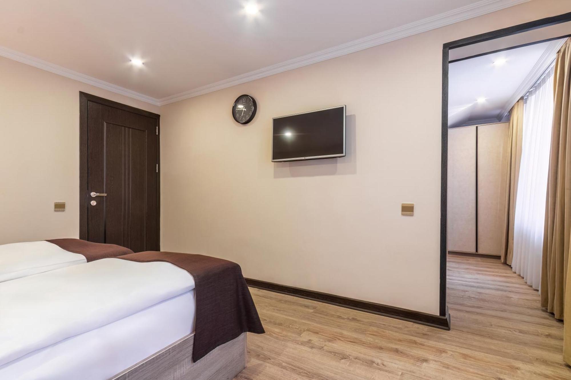 באקו Deluxe Hotel מראה חיצוני תמונה