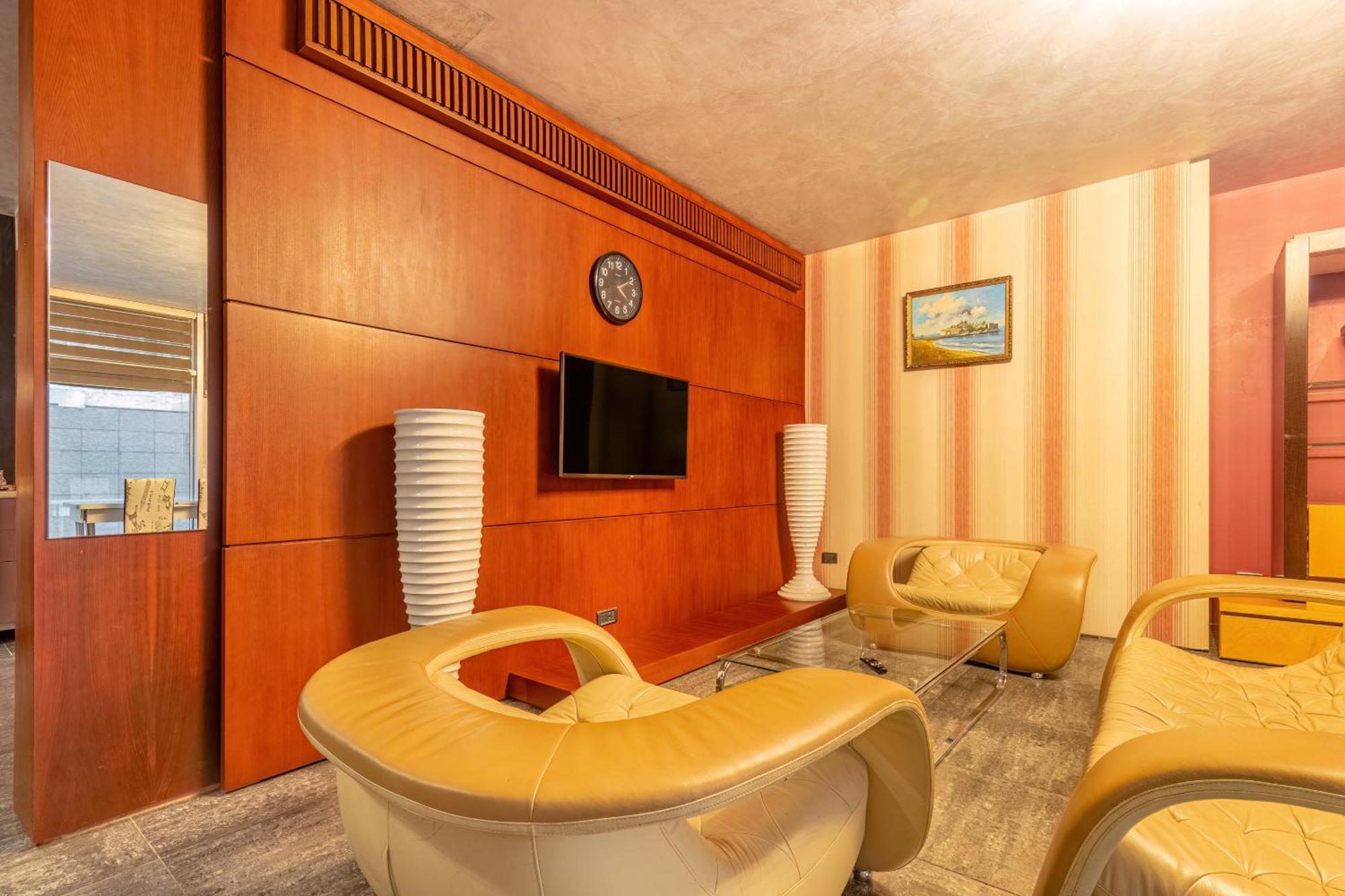 באקו Deluxe Hotel מראה חיצוני תמונה